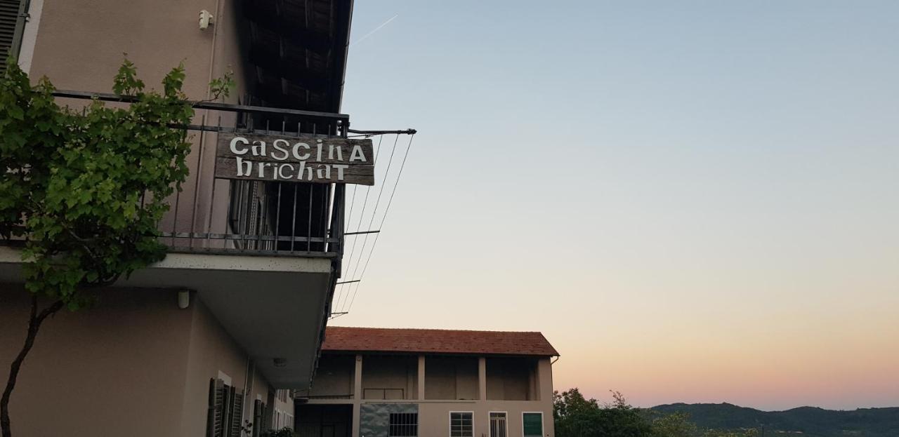 Cascina Brichat Alta Langa Serravalle delle Langhe Bagian luar foto