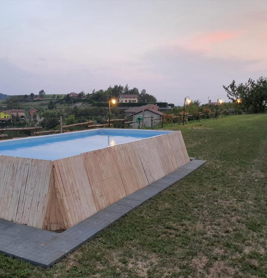 Cascina Brichat Alta Langa Serravalle delle Langhe Bagian luar foto